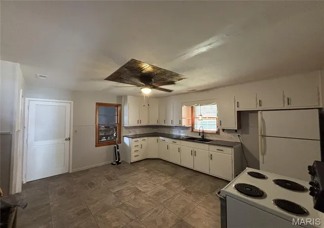 Photo 3 of Single family home for sale at 310 W Home St, Vandalia, MO 63382 | MLS# MIS26054149 | Listing updated on 2026-08-21