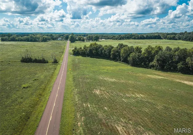 Photo 3 of Sale Pending at 2794 Ac 00 State Hwy Zz, Owensville, MO 65066 | MLS# MIS26054150 | Listing updated on 2026-08-27