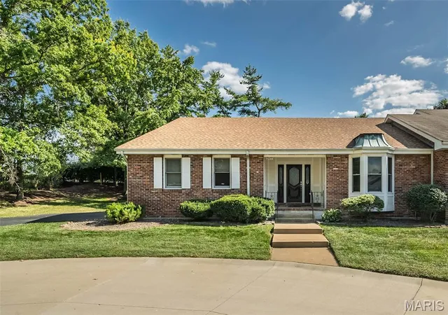 Photo 1 of Sale Pending at 2477 Baxton Way, Chesterfield, MO 63017 | MLS# MIS26054154 | Listing updated on 2026-09-06