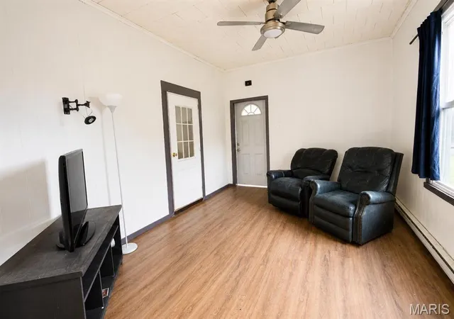 4th image of 802 W 9Th St, Johnston City, IL 62951 | MLS# MIS26054165