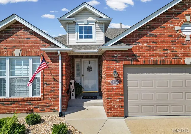 Photo 2 of Sale Pending at 146 Tori Pines Dr, St Louis, MO 63129 | MLS# MIS26054175 | Listing updated on 2026-09-05