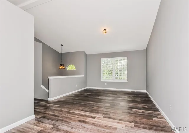 2nd image of 652 Loch Carron Dr, Wentzville, MO 63385 | MLS# MIS26054188