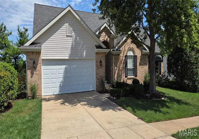 image of 11479 Daykin Dr, St Louis, MO 63146 | MLS# MIS26054190