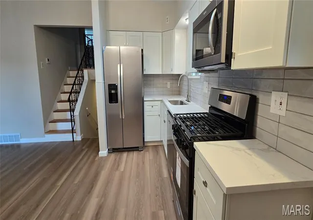 Photo 3 of Single family home for sale at 13 Floweridge Ln, Florissant, MO 63031 | MLS# MIS26054202 | Listing updated on 2026-09-21