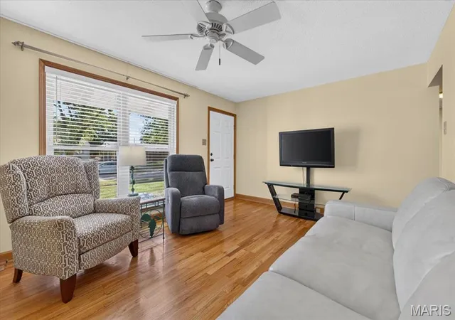 Photo 3 of Single family home for sale at 2847 Foxwood Dr, Maryland Heights, MO 63043 | MLS# MIS26054203 | Listing updated on 2026-10-19