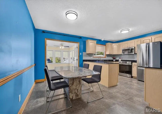 Photo 3 of Single family home for sale at 2847 Foxwood Dr, Maryland Heights, MO 63043 | MLS# MIS26054203 | Listing updated on 2026-10-19