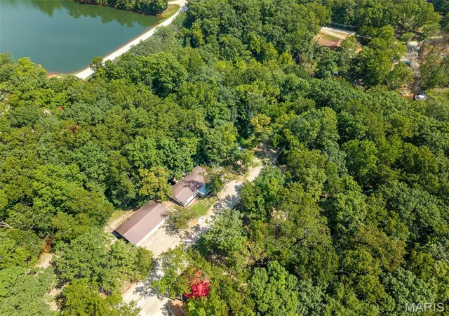Photo 3 of Sale Pending at 2019 Lydia Ct, Bonne Terre, MO 63628 | MLS# MIS26054223 | Listing updated on 2026-09-04