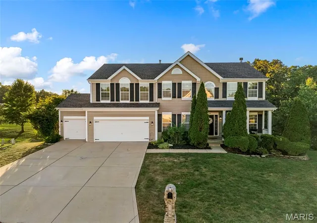 Single family home for sale at 109 Crimson Oaks Ct, Lake Saint Louis, MO 63367 | MLS# MIS26054230