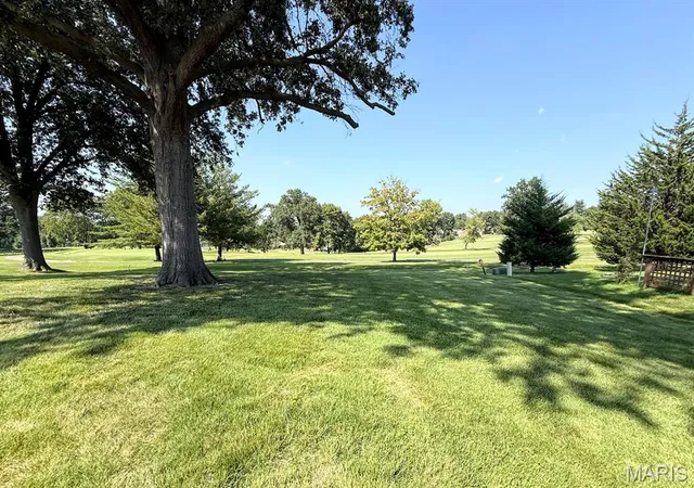 Photo 2 of Sale Pending at 10 Club Grounds South Dr, Florissant, MO 63033 | MLS# MIS26054236 | Listing updated on 2026-10-05