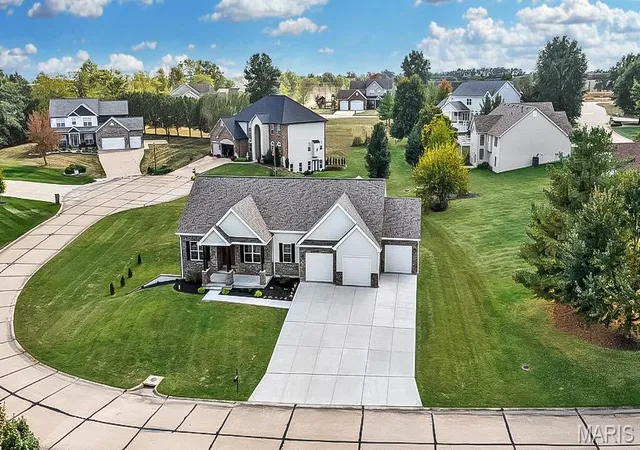 Photo 4 of Single family home for sale at 310 Red Wing Ct, Troy, MO 63379 | MLS# MIS26054253 | Listing updated on 2026-10-19