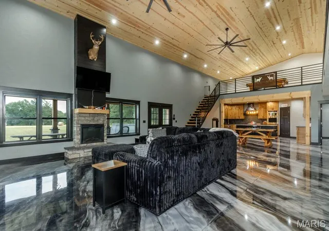 Photo 3 of Single family home for sale at 27230 Pelican Dr, Lebanon, MO 65536 | MLS# MIS26054258 | Listing updated on 2026-08-24