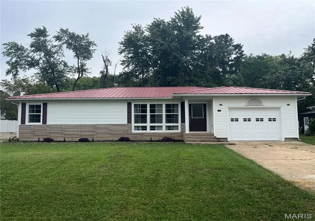 1st image of 107 E 6Th St, Dixon, MO 65459 | MLS# MIS26054265