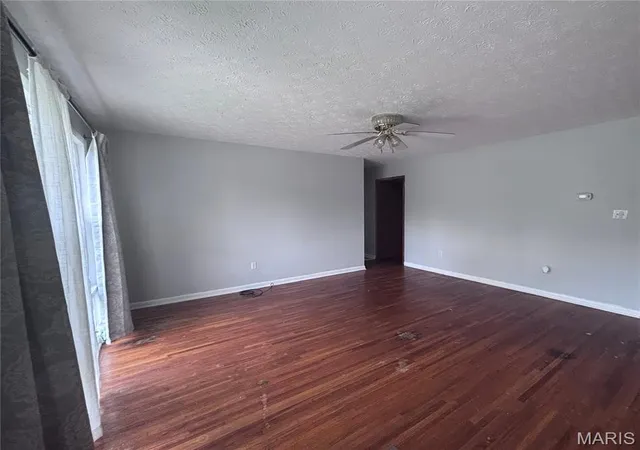 4th image of 107 E 6Th St, Dixon, MO 65459 | MLS# MIS26054265