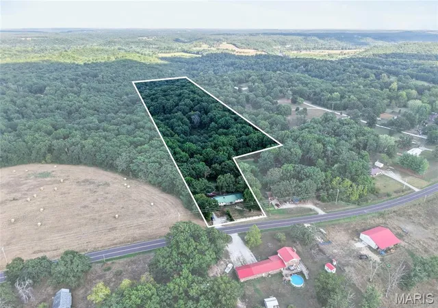 Photo 2 of Single family home for sale at 22250 S Highway 7, Richland, MO 65556 | MLS# MIS26054266 | Listing updated on 2026-09-01