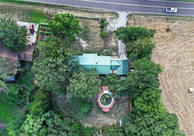 Photo 3 of Single family home for sale at 22250 S Highway 7, Richland, MO 65556 | MLS# MIS26054266 | Listing updated on 2026-09-01