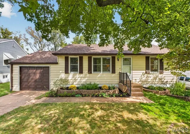 Photo 1 of Single family home for sale at 10819 Lawnbrook Dr, Saint Louis, MO 63123 | MLS# MIS26054272 | Listing updated on 2026-10-03