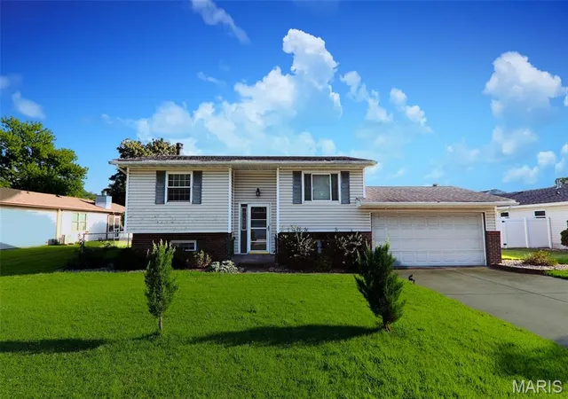 1st image of 12 Blue Spruce Ct, Granite City, IL 62040 | MLS# MIS26054273