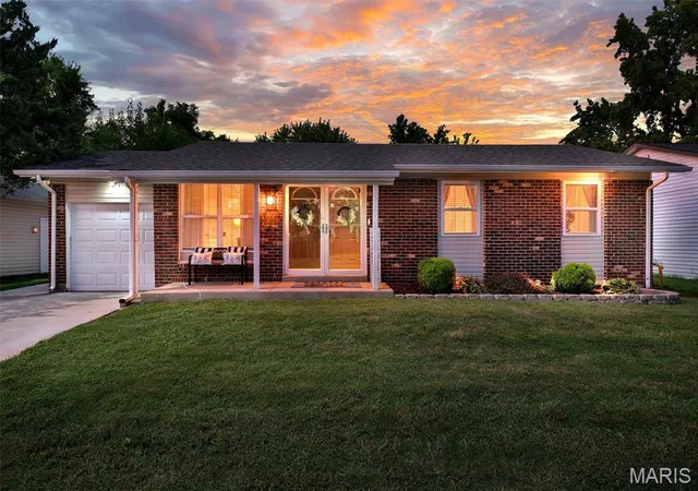 Photo 1 of Single family home for sale at 3027 Luxury Dr, Florissant, MO 63031 | MLS# MIS26054286 | Listing updated on 2026-09-21