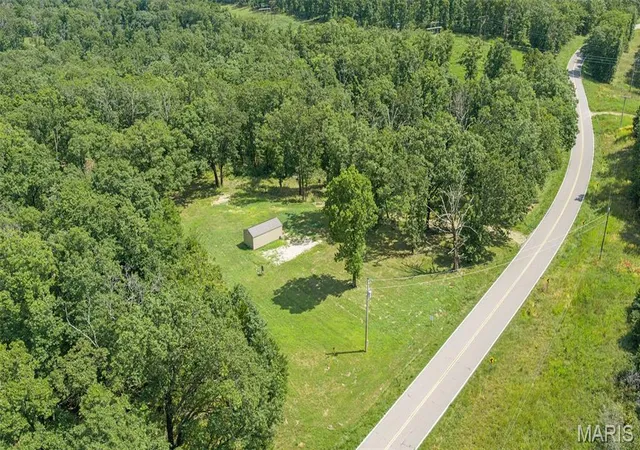 Photo 3 of Sale Pending at 27001 Hwy T, Stover, MO 65078 | MLS# MIS26054289 | Listing updated on 2026-10-06