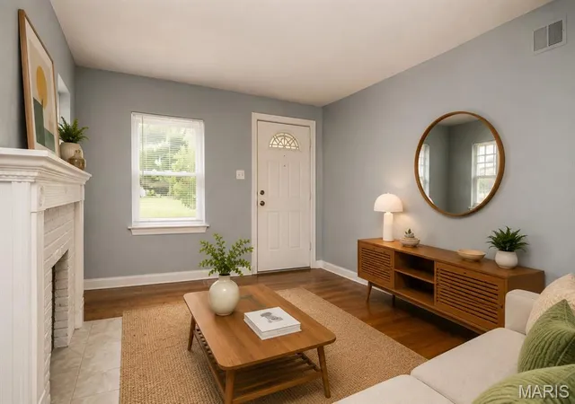 Photo 4 of Single family home for sale at 1510 Collins Ave, Richmond Heights, MO 63117 | MLS# MIS26054294 | Listing updated on 2026-08-28