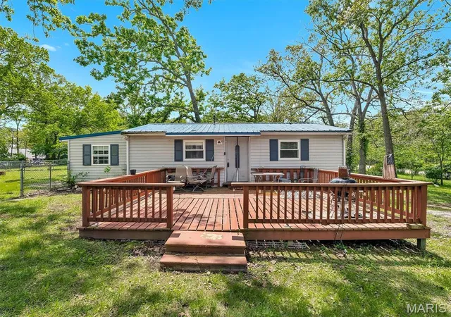 Photo 3 of Single family home for sale at 1164 Pawnee Dr, Cuba, MO 65453 | MLS# MIS26054296 | Listing updated on 2026-08-24