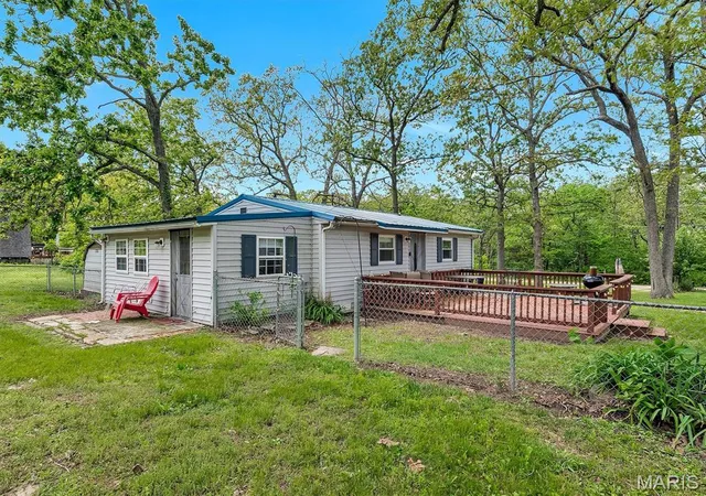 Photo 3 of Single family home for sale at 1164 Pawnee Dr, Cuba, MO 65453 | MLS# MIS26054296 | Listing updated on 2026-08-24