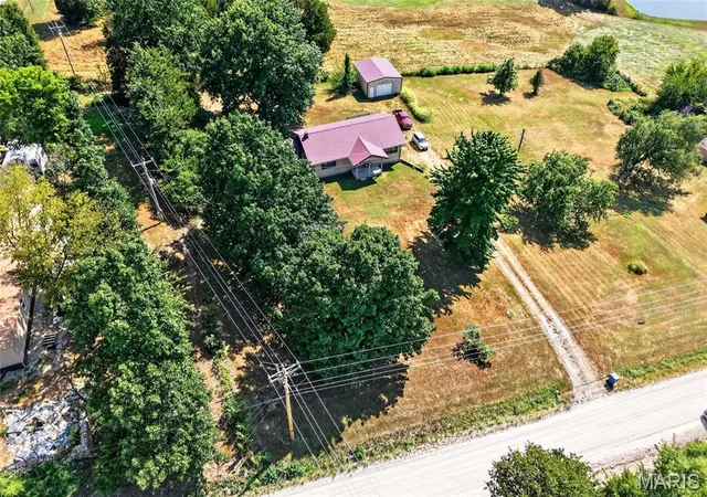 2nd image of 25936 Evanston Rd, Lebanon, MO 65536 | MLS# MIS26054300