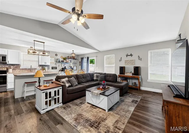 5th image of 656 Rockshire Dr, Herculaneum, MO 63048 | MLS# MIS26054307