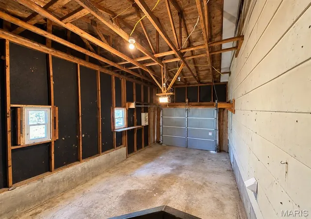 Photo 3 of Single family home for sale at 504 Stewart St, De Soto, MO 63020 | MLS# MIS26054309 | Listing updated on 2026-10-26