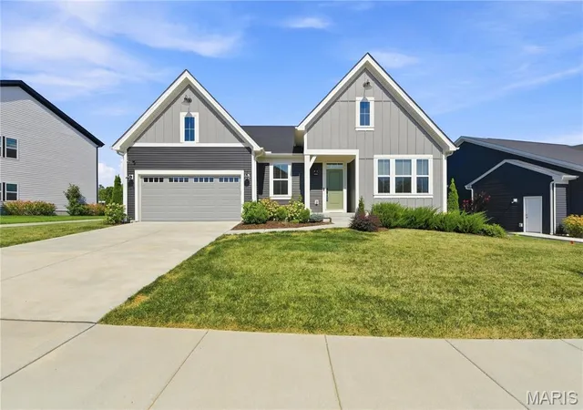 Photo 2 of Single family home for sale at 221 Kerry Downs Dr, O Fallon, MO 63368 | MLS# MIS26054319 | Listing updated on 2026-09-07