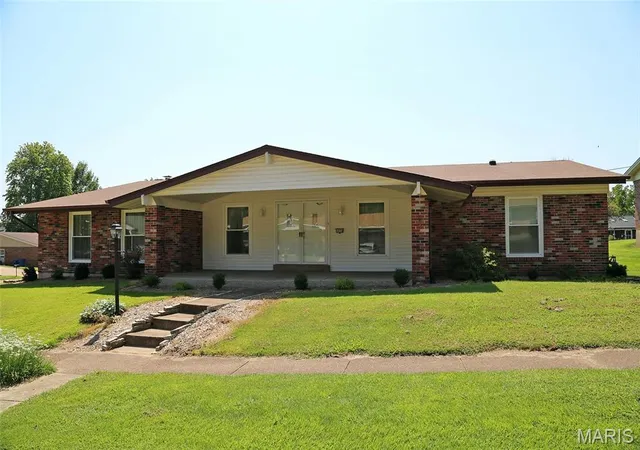 Photo 1 of Single family home for sale at 4828 Broad Oak Dr, Unincorporated, MO 63128 | MLS# MIS26054320 | Listing updated on 2026-09-14