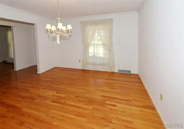 Photo 4 of Single family home for sale at 4828 Broad Oak Dr, Unincorporated, MO 63128 | MLS# MIS26054320 | Listing updated on 2026-09-28