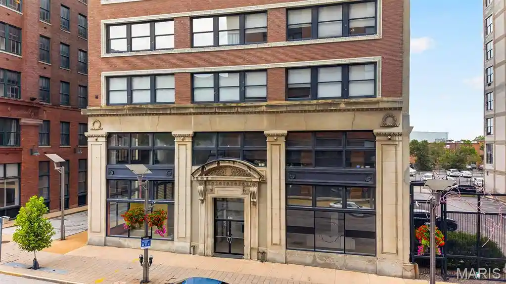 Listing Photo 2 - Condo for sale in 1619 Washington Ave located at 1619 Washington Ave, St. Louis, MO 63103 - Unit #802