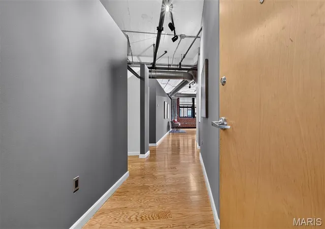 Listing Photo 4 - Condo for sale in building located at 1619 Washington Ave, St. Louis, MO 63103 - Unit #802
