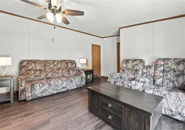 Photo 3 of Single family home for sale at 14216 Charter Church Rd, De Soto, MO 63020 | MLS# MIS26054332 | Listing updated on 2026-10-06
