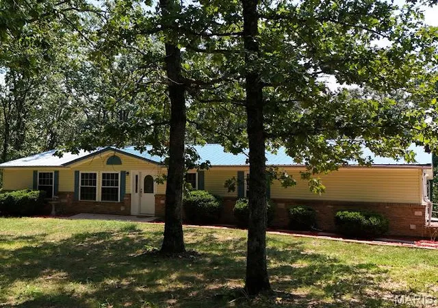 Photo 1 of Manufactured home for sale at 9182 Sunset Dr, Bloomsdale, MO 63627 | MLS# MIS26054343 | Listing updated on 2026-08-28