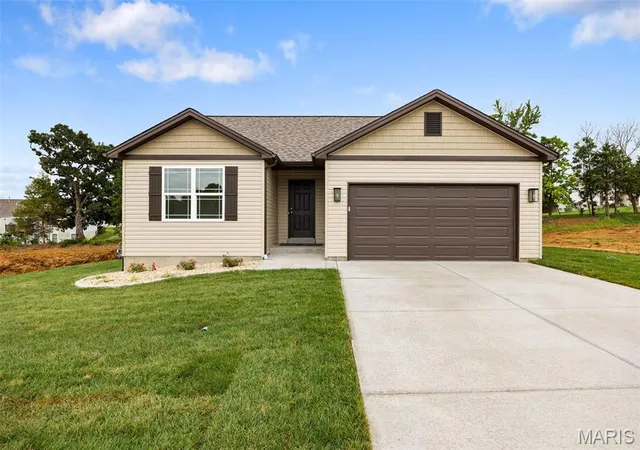 Photo 1 of Single family home for sale at 18808 Addi Dr, Warrenton, MO 63383 | MLS# MIS26054349 | Listing updated on 2026-08-31