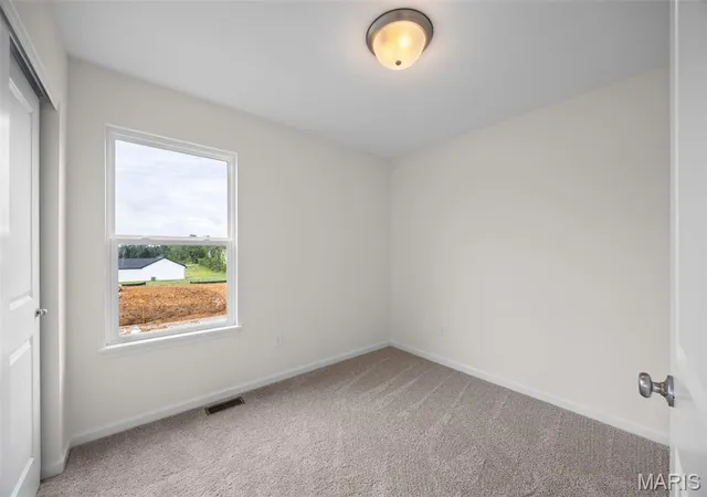 Photo 3 of Single family home for sale at 18808 Addi Dr, Warrenton, MO 63383 | MLS# MIS26054349 | Listing updated on 2026-08-31