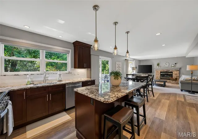 Photo 3 of Sale Pending at 2001 Coreywood Dr, St Charles, MO 63303 | MLS# MIS26054352 | Listing updated on 2026-09-05