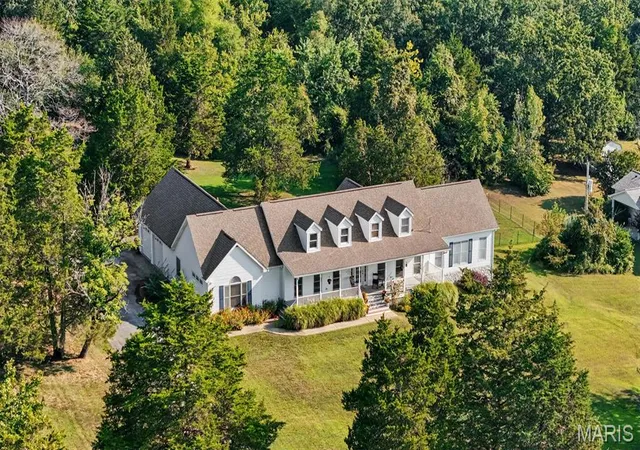 Single family home for sale at 4237 Hansard Ln, Hillsboro, MO 63050 | MLS# MIS26054355 | Listing updated on 2026-10-06