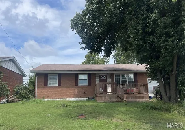 1st image of 15 Fontainebleau Dr, Granite City, IL 62040 | MLS# MIS26054365