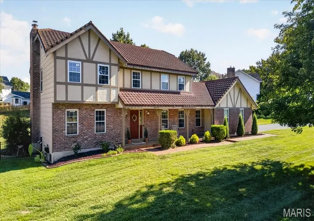 Photo 1 of Sale Pending at 1627 Gettysburg Landing, Saint Charles, MO 63303 | MLS# MIS26054370 | Listing updated on 2026-09-19