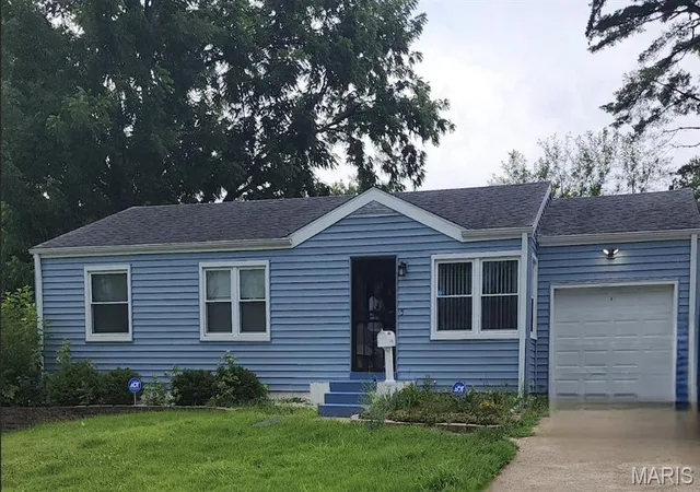 Photo 2 of Single family home for sale at 1426 Corinth Dr, Saint Louis, MO 63137 | MLS# MIS26054379 | Listing updated on 2026-09-26