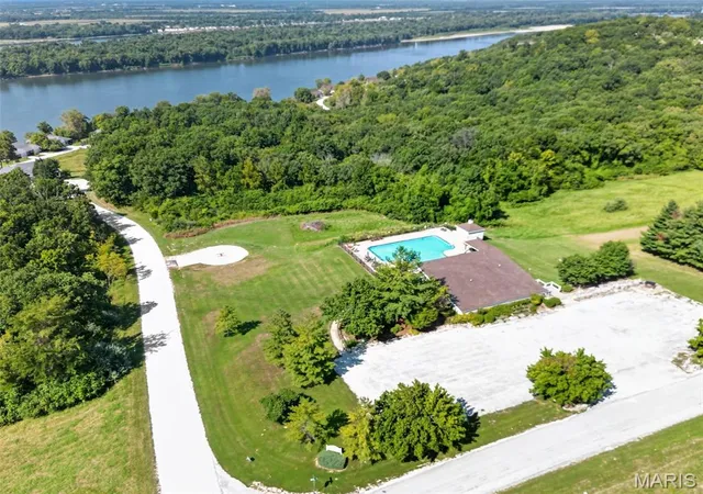 Photo 55 of Single family home for sale at 881 Riverview Dr, Golden Eagle, IL 62036 | MLS# MIS26054381 | Listing updated on 2026-09-05