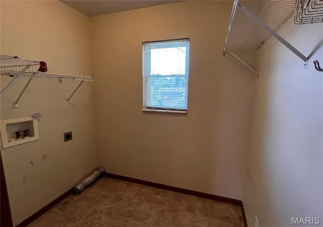 Photo 4 of Single family home for sale at 2369 Saint Joseph Dr, Arnold, MO 63010 | MLS# MIS26054387 | Listing updated on 2026-10-02