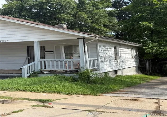 Photo 2 of Single family home for sale at 6209 Greer Ave, Pine Lawn, MO 63121 | MLS# MIS26054388 | Listing updated on 2026-08-24