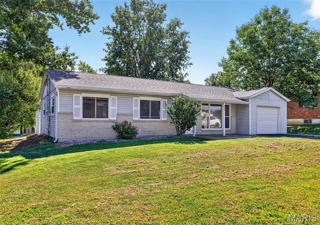 Photo 2 of Single family home for sale at 206 Cordes St, O Fallon, MO 63366 | MLS# MIS26054390 | Listing updated on 2026-10-05