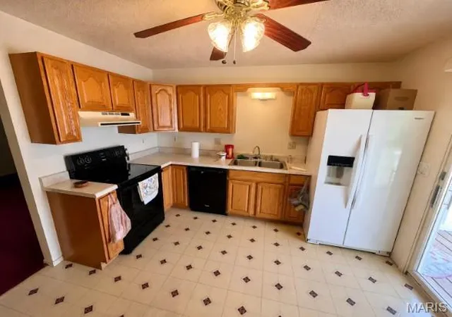 2nd image of 135 Central Ave, Granite City, IL 62040 | MLS# MIS26054400