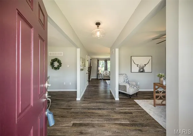 Photo 2 of Sale Pending at 4891 Sierra View Pl, Imperial, MO 63052 | MLS# MIS26054402 | Listing updated on 2026-08-29