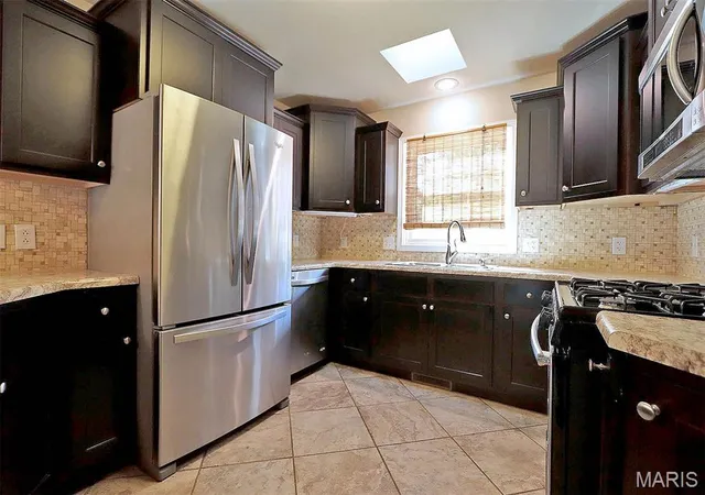 Photo 2 of Single family home for sale at 436 Squaw Valley Dr, Farmington, MO 63640 | MLS# MIS26054411 | Listing updated on 2026-10-21